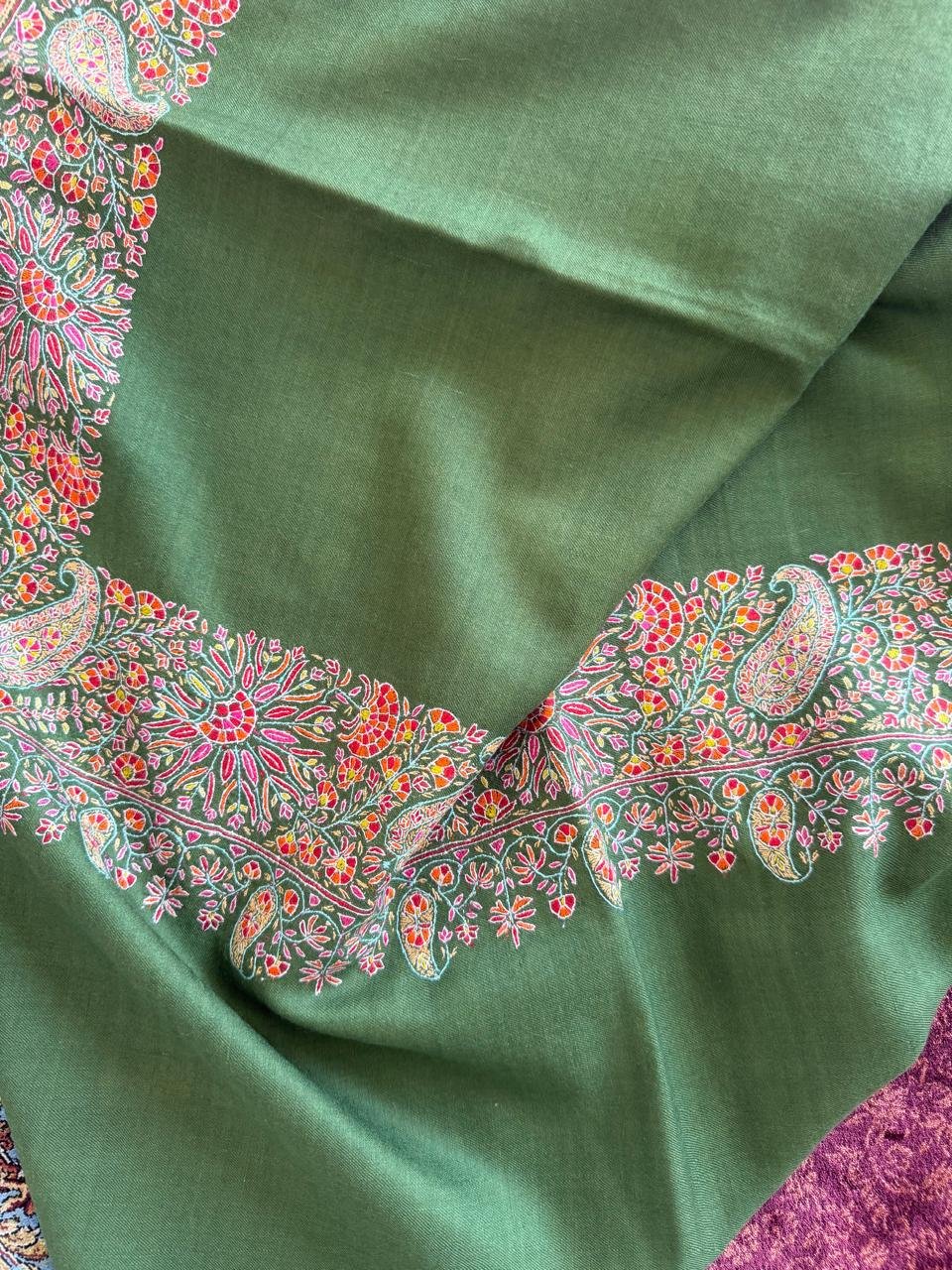Pure pashmina handmade embroidery beautiful border shawl